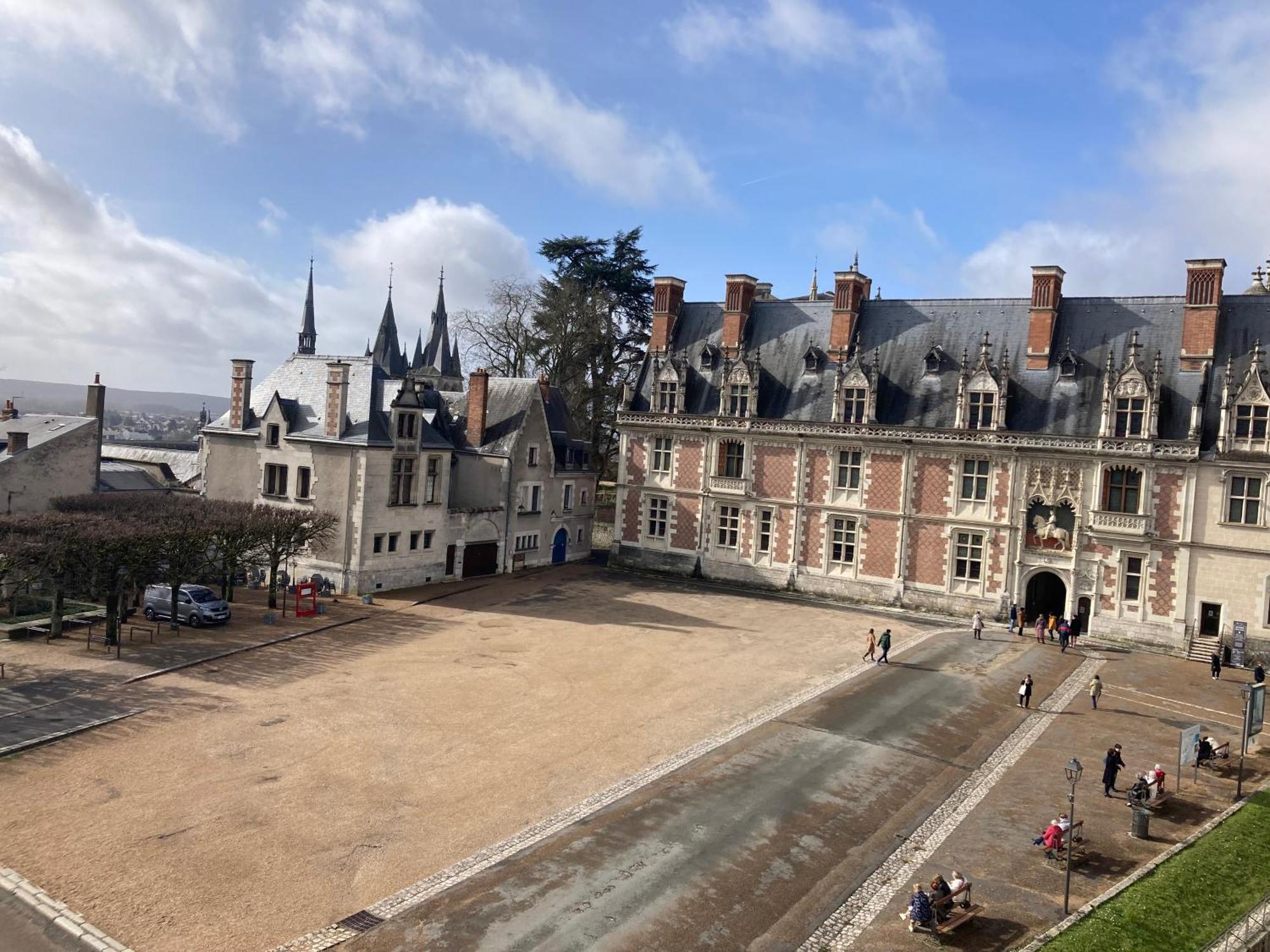 Un Sejour Royal Au Calme Apartment Blois Ngoại thất bức ảnh